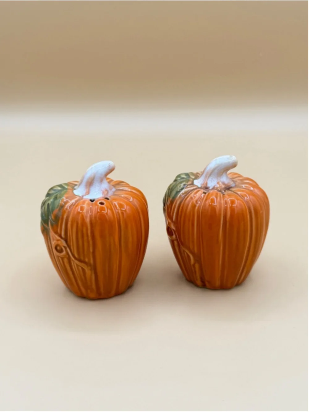 1970s Vintage Ceramic Pumpkin Salt & Pepper Shakers Fall Thanksgiving Decor